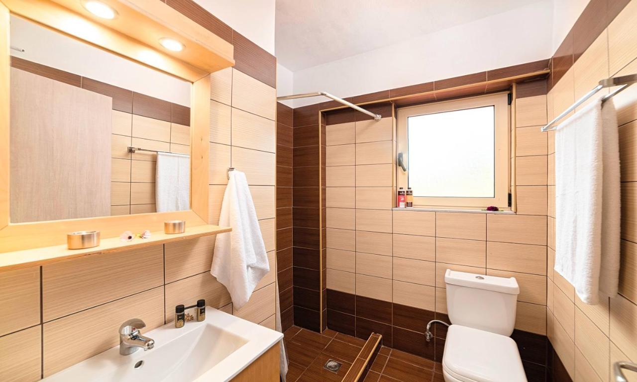 Aqua Blue Villas With Heated Pool Mathes Экстерьер фото